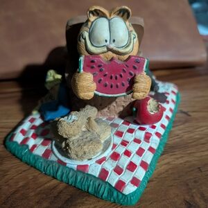 1993 Danbury Mint Garfield “The Gourmet” Figurine